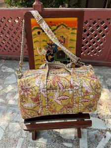 Large Capacity Cotton Quilted Duffel <b>Bag</b> for Women and Men Perfect for Gym, Travel, and <b>Overnight</b> Trips - Product Image 3