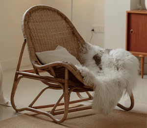 Sillón de Ratán Moderno Hecho a Mano con Respaldo Sólido para Muebles de Sala de Estar, Acabado Natural, Estilo Mid-Century - Product Image 4