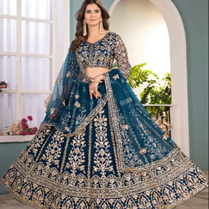 Tenue ethnique traditionnelle indienne pour Diwali, en tissu filet papillon, avec broderie lourde, travail de codage de sequins et motifs, Lehenga Choli Dupatta - Product Image 1