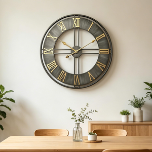 Grande horloge murale ronde à chiffres romains, horloge décorative en métal noir et or pour salon, bureau à domicile, salle à manger, intérieur classique - Product Image 1