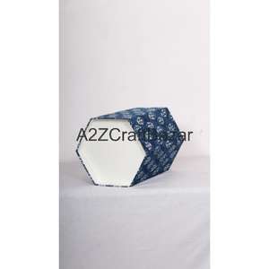 Contenedor de Basura Plegable de Cartón y Papel de Algodón, Diseño Hexagonal Elegante, Tapa Abierta, Tamaño Personalizado, para Oficina, Escuela, Calle - Product Image 6