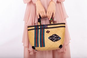 Bolso Tote de Seagrass Natural Tejido a Mano Vietchoice Hans Nguyen, Estilo de Moda, para Viajes y Uso Diario, Forma Personalizada, Promocional - Product Image 6
