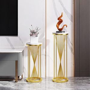 Support latéral en métal sculpté pour arrangements décoratifs intérieurs, salon, canapé, chambre, chaise, coin détente et boutique - Product Image 1