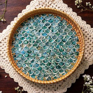 Cesta Decorativa Redonda Hecha a Mano de Ratán con Madreperla para Decoración de Pared de Sala de Estar Estilo Boho Chic - Product Image 6