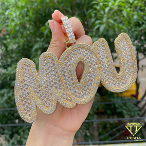 จี้เพชรโมอิสซาไนต์ VVS สั่งทำชื่อได้ พร้อมสร้อยคอเคลือบทอง เงินแท้ 925 ประดับเพชรแบบ Iced Out - Product Image 1