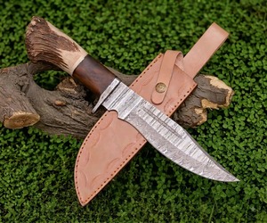 Cuchillo de Hoja Fija de Acero de Damasco Hecho a Mano con Punta Caída, Mango de Madera, Funda de Cuero, para Caza, Supervivencia al Aire Libre, Bricolaje, Grado DIY, 12 Pulgadas - Product Image 1