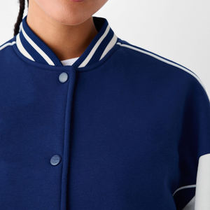 Chaqueta Bomber de Satén Personalizada OEM, Chaqueta Varsity de Béisbol para Hombre y Mujer, Informal, de Invierno - Product Image 3