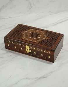 กล่องใส่เครื่องประดับไม้เซซามีทำมือระดับพรีเมียม ดีไซน์ทันสมัย วัสดุไม้ธรรมชาติ ใช้เป็นที่จัดระเบียบบนโต๊ะได้ ขนาดเล็ก ความจุน้อย  สามารถปรับแต่งได้ - Product Image 1