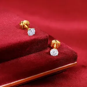 Boucles d'oreilles de luxe en diamant de qualité supérieure en gros avec clous en acier inoxydable sertis de diamants pour femmes, pour usage quotidien ou événements - Product Image 1