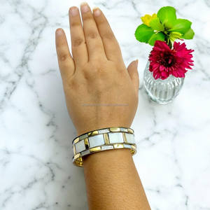 Madre de perla joyería mopa pulsera brazalete diseño personalizado perfecto aniversario de boda o regalo de cumpleaños por FWE - Product Image 4