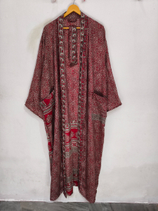 Robe longue kimono en soie Bridel, patchwork, pour couvrir le bikini, vêtement de nuit, kimono en sari indien vintage recyclé fait main - Product Image 4