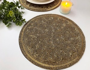 Elegantes Manteles Individuales de Lujo Hechos a Mano con Cuentas Bordadas, Manteles Individuales Premium para Mesa de Comedor para el Hogar Moderno, Restaurantes, Hoteles y Fiestas - Product Image 1