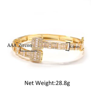 Brazalete Unisex de Lujo con Diamantes Corte Baguette, Cierre de Lazo con Cristales Pavé, Chapado en Oro, Estilo Hip Hop - Product Image 2