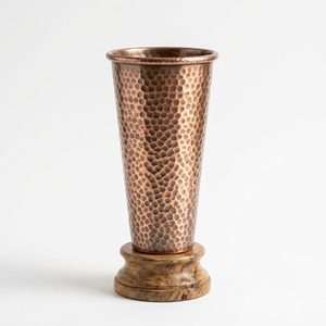 Jarrón de Mesa de Cobre Hecho a Mano de 10 cm, Base de Madera de Mango con Cobre Antiguo, Base de Cobre Martillado para Decoración del Hogar, Hoteles y Bodas - Product Image 6