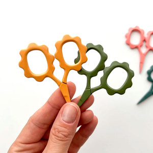 Decorative Flower <b>Sewing</b> <b>Scissors</b> Stainless Steel Fine Tip Needlecraft Thread Snips Craft Tool Supplier - Product Image 3
