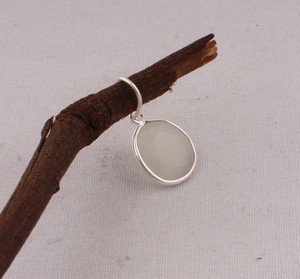Pendentif en argent sterling 925 avec pierre de lune blanche, collier en quartz naturel, bijoux artisanaux faits à la main, vente en gros, style vintage bohème - Product Image 3