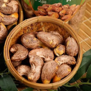 Nueces de cacho de tigre tostadas y saladas de Vietnam A180 A240 con cáscara, grado de exportación OEM ODM, envasadas al vacío para suministro global - Product Image 3