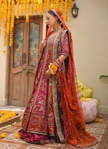 Ensemble Anarkali Lehenga en Soie Brodé Style Banarasi, Tenue de Mariage Indienne avec Dupatta pour la Mariée, Infroissable et Séchage Rapide - Product Image 4