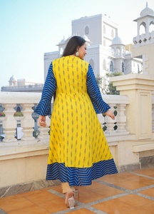 Kurti Anarkali en rayonne à imprimé géométrique multi-formes pour femme, avec col mandarin et manches cloche, pour grandes tailles, usage quotidien - Product Image 5