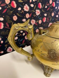 กาน้ำชาทองเหลืองโบราณ งานแฮนด์เมด สำหรับนักสะสมและพิธีกรรมทางวัฒนธรรม ราคาส่งออก - Product Image 3