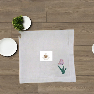 Servilleta de lino con bordado de tulipanes, de aspecto moderno y elegante, realza la decoración minimalista de mesas de comedor y eventos. - Product Image 3