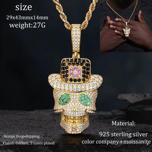 Colgante de Calavera Premium para Caballero con Piedras de Colores, Joyería Fina con Acabado en Oro Sólido, Proveedor de Joyería de Moissanita - Product Image 2
