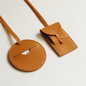 Étiquettes de bagages de voyage en cuir PU de style vintage, de qualité exceptionnelle, vendues dans le monde entier, provenant d'un fabricant et exportateur indien. - Product Image 1