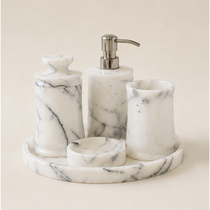 Ensemble d'accessoires de salle de bain en marbre blanc, 5 pièces, fabriqué à la main, naturel, comprenant un distributeur de savon, un porte-brosse à dents, un porte-savon et un plateau - Product Image 1