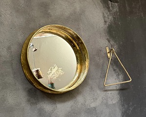 Bold <b>Metal</b> <b>Frame</b> Wall Mirror For Living Room Bedroom And Entryway Creates Strong Modern Statement Decor Wholesale From India - Product Image 6