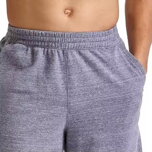 Shorts décontractés en coton pour homme avec logo personnalisé, broderie vieillie, bords coupés effet soleil délavé, style écoresponsable - Product Image 4