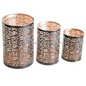 Ensemble de bougeoirs votifs en fer rond décoratif pour la maison de 3 pièces avec revêtement en poudre noire or et extérieur intérieur fini - Product Image 1
