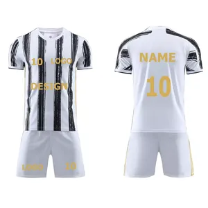Conjuntos de camisetas de fútbol personalizadas por sublimación, diseño de uniforme de fútbol colorido en negro y amarillo para hombre - Product Image 1