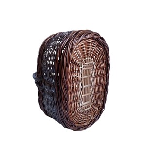 Panier de pique-nique ovale allongé en rotin traditionnel bicolore marron foncé avec poignée arquée, coffre de rangement cadeau - Product Image 2