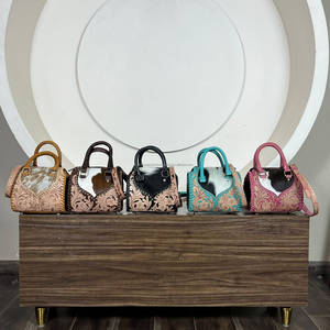Bolso de Hombro Artesanal de Cuero Genuino Grabado con Diseño Floral, Estilo Western, Modelo Speedy 2026 - Product Image 3