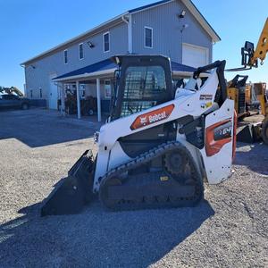 Chargeuse frontale compacte BOBCAT T64 conçue pour le chargement de grumes – Moteur, boîte de vitesses, pompe et système hydraulique fiables – Livraison rapide - Product Image 3