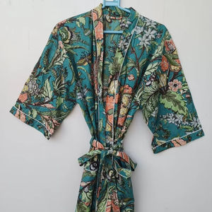 Bata Kimono de Algodón Suave y Transpirable con Estampado Digital de Dibujos Animados Naaz Textile para Mujer, Camisón de Verano Hecho a Mano ODM con Cuello en V y Cintura Elástica - Product Image 1