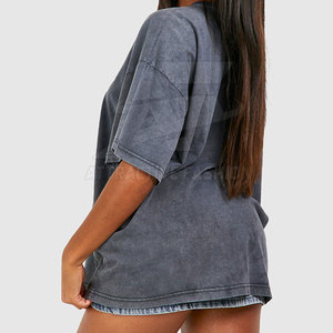 Camiseta de Mujer con Lavado Ácido a Precio de Mayoreo, Material Suave al Tacto, Corte Holgado y Moderno - Product Image 2