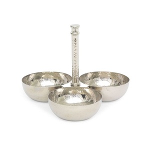 Moderno Soporte de Metal Pulido para Platos con Acabado Dorado, Diseño Glamuroso, Apto para Lavavajillas, para Servir Alimentos - Product Image 5