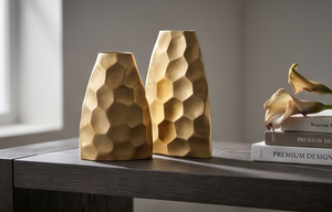 Ensemble de vases en métal lourd au design unique et texturé, pour décoration de table, fournitures pour commandes en gros - Product Image 5