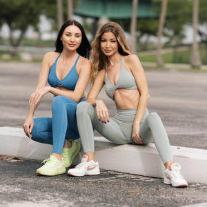 Conjuntos Deportivos de 2 Piezas para Mujer Talla Grande, Sujetador sin Tirantes, Leggings con Efecto Levanta Glúteos, Secado Rápido, Transpirables, Ecológicos, para Gimnasio, Yoga y Entrenamiento - Product Image 2