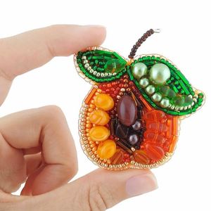 Parche de cuentas de cristal hecho a mano para prendas de vestir y diseño de moda, parche decorativo bordado con cuentas y detalles de cristal. - Product Image 1