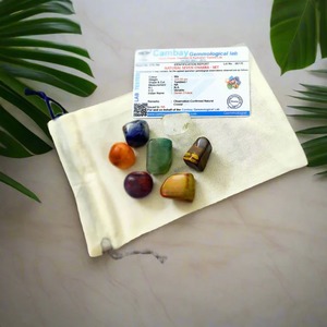 Ensemble de pierres de cristal des sept chakras avec cristaux naturels polis pour la guérison - Product Image 1