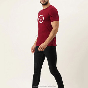 เสื้อยืดฤดูร้อนสำหรับผู้ชายพิมพ์ลายสกรีนออกแบบได้ตามต้องการเสื้อยืดมีโลโก้ OEM สไตล์สตรีทแวร์ผลิตใน sialkot โดย silkzone IND - Product Image 5