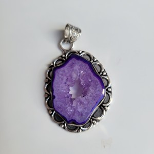 Colgantes de Ágata Druzy de Piedras Preciosas Naturales de Última Tendencia, Collar de Regalo, Colgante de Cristal Geodas de Calidad Premium, Regalo de Proveedor Mayorista - Product Image 6