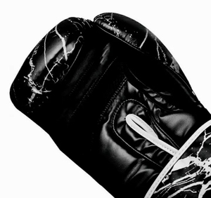 Gants de boxe en cuir de qualité supérieure, impression craquelée, faits à la main, doublure intérieure respirante, sangle de poignet réglable, fermeture auto-agrippante - Product Image 3
