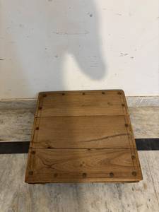 Mesa de Noche Bajot de Madera Maciza Hecha a Mano, Estilo Rajasthani Indio, Decorativa, Portátil, Ecológica y Duradera para Dormitorio o Sala de Estar - Product Image 4