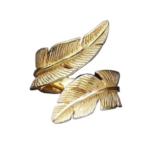 แหวนทองเหลืองโลหะแบบเรียบดีไซน์สร้างสรรค์สำหรับแฟนสาวแหวนชุบทองสีเหลืองแหวนแฟชั่นสำหรับเครื่องประดับงานแต่งงาน - Product Image 2