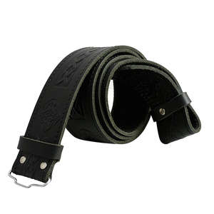 Ceinture en cuir tendance et élégante pour hommes et femmes, dotée d'une boucle robuste et d'un cuir lisse réglable. - Product Image 1