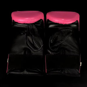 Guantes de Boxeo de Cuero Premium Waseem Impex, Personalizables, con Crin de Caballo, para Entrenamiento de MMA y Kickboxing al Aire Libre - Product Image 1