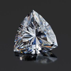 Diamant cultivé en laboratoire CVD de couleur D, clarté VVS-VS, taille triangle EX-VG, 16,30 carats, certifié IGI, pour la fabrication de bijoux sur mesure, bague - Product Image 1